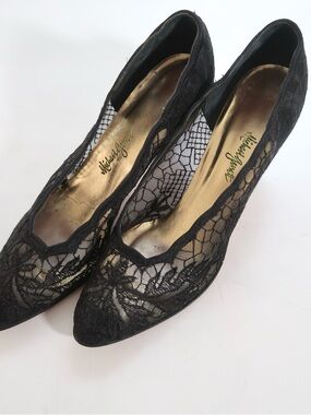 Vintage Michael Garret Black Lace Kitten Heel